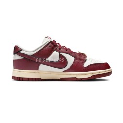 NIKE Dunk Low SE WMNS Just Do It Sail Team Red