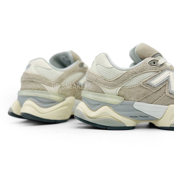 Женские кроссовки New Balance 9060 Woman Beige