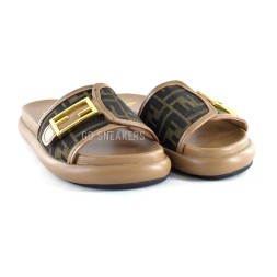 Fendi Slippers Brown