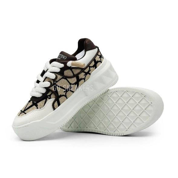 Женские кроссовки Valentino Garavani One Stud XL Woman Beige/Black